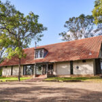 Villa Zara & Villa Clare ( Identical)